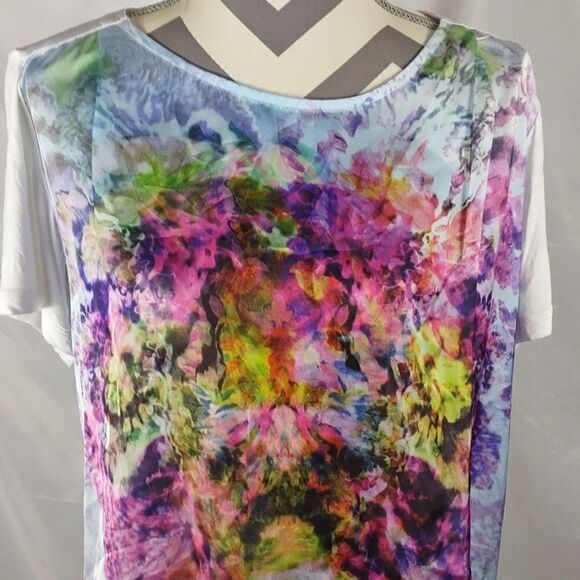 Calvin Klein Jeans Colorful Droptail Tee - Picture 2 of 7